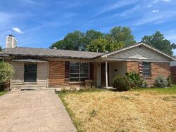 Pre-foreclosure in  Tulip Dr Garland, TX 75041