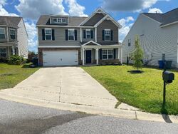 Pre-foreclosure in  Kimpton Dr Columbia, SC 29223