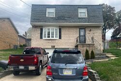 Pre-foreclosure in  Brierly Ln Homestead, PA 15120