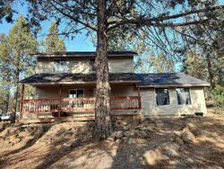 Pre-foreclosure in  Wood Duck Dr Bonanza, OR 97623