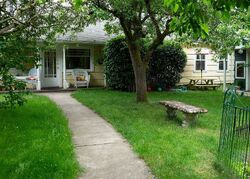 Pre-foreclosure in  N Montana Ave Portland, OR 97217