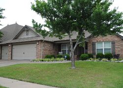 Pre-foreclosure in  E 134th St S Bixby, OK 74008