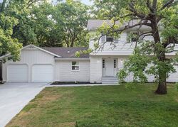 Pre-foreclosure in  S Gary Pl Tulsa, OK 74136