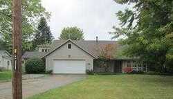 Pre-foreclosure in  WESTLAWN BLVD Olmsted Falls, OH 44138