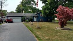 Pre-foreclosure in  W Canon Dr Rochester, NY 14624