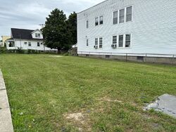 Pre-foreclosure in  25th St Watervliet, NY 12189