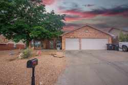  Chamisa Cv, Los Lunas NM
