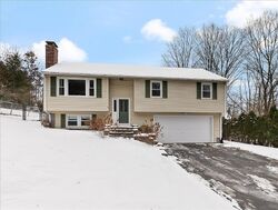 Pre-foreclosure in  Chung St Nashua, NH 03062