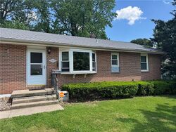 Pre-foreclosure in  E 39th Ter S Independence, MO 64055