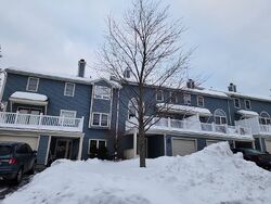 Pre-foreclosure in  Colonial Dr Sturbridge, MA 01566