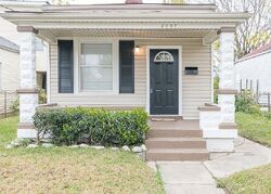 Pre-foreclosure in  Rowan St Louisville, KY 40203