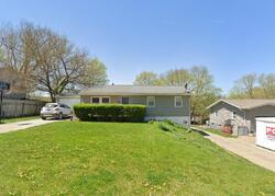  S 5th St, Knoxville IA
