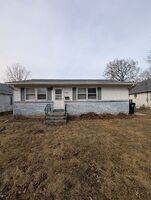 Pre-foreclosure in  E 8th St Rock Falls, IL 61071