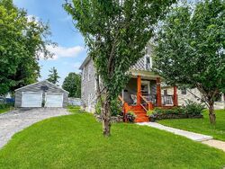  W Cottonwood St, Freeport IL