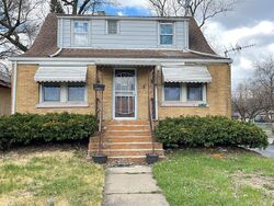Pre-foreclosure in  Shea Ave Hazel Crest, IL 60429