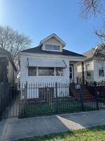 Pre-foreclosure in  S Wood St Chicago, IL 60636