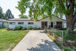 Pre-foreclosure in  Jethro Ave Zion, IL 60099