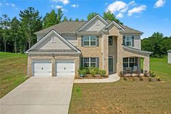  Gadson Dr, Fayetteville GA