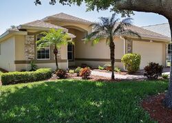 Pre-foreclosure in  Carteret Dr Winter Haven, FL 33884