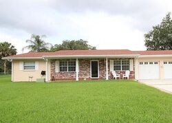 Pre-foreclosure in  Gilliam Dr Auburndale, FL 33823
