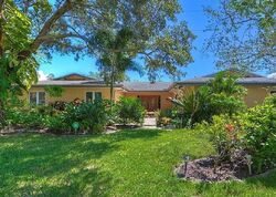 Pre-foreclosure in  Oakdale Ln E Clearwater, FL 33764
