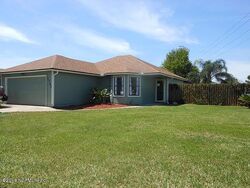 Pre-foreclosure in  Ashwood Cir Middleburg, FL 32068
