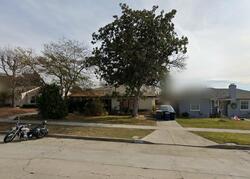 Pre-foreclosure in  Eton Dr Burbank, CA 91504