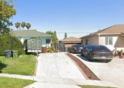  S Caswell Ave, Compton CA