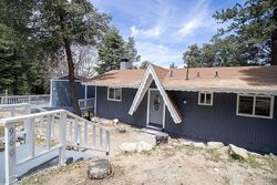 Pre-foreclosure in  Chillon Dr Crestline, CA 92325