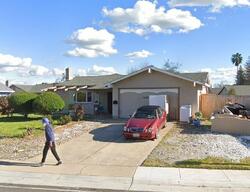 Pre-foreclosure in  Rockingham Dr Sacramento, CA 95827