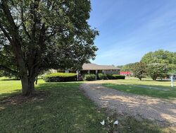 Pre-foreclosure in  Livesay Cir Rogersville, TN 37857