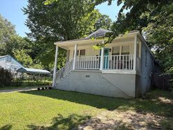 Pre-foreclosure in  N Bingham St Memphis, TN 38112