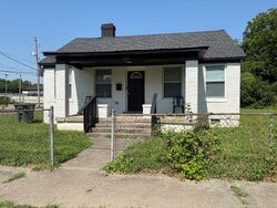 Pre-foreclosure in  Bryan St Memphis, TN 38108
