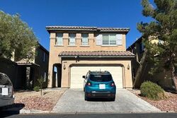 Pre-foreclosure in  Moonlight Meadows St Las Vegas, NV 89113