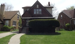 Pre-foreclosure in  GLENDALE ST Detroit, MI 48238