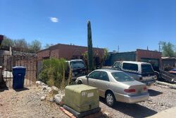 Pre-foreclosure in  N Fickett Ave Tucson, AZ 85745
