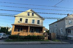  South St, Freeland PA