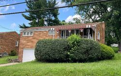 Pre-foreclosure in  Greensprings Ave West Mifflin, PA 15122