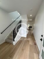 Pre-foreclosure in  Ne Knott St Portland, OR 97220