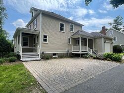 Pre-foreclosure in  Oak St Wellesley, MA 02482