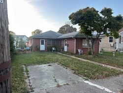 Pre-foreclosure in  DUFFY ST Carteret, NJ 07008