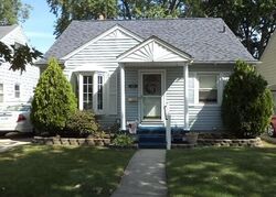 Pre-foreclosure in  Wexford St Roseville, MI 48066