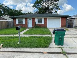 Pre-foreclosure in  Bay Adams Dr Marrero, LA 70072