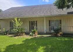Pre-foreclosure in  Sunny Cline Dr Baton Rouge, LA 70814