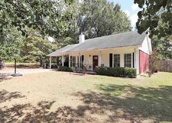 Pre-foreclosure in  Briarwood Dr Monroe, LA 71203
