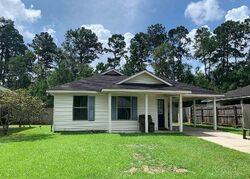 Pre-foreclosure in  Mulberry Dr Denham Springs, LA 70726