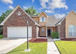 Pre-foreclosure in  Tara Dr Denham Springs, LA 70726