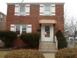 Pre-foreclosure in  S MENARD AVE Chicago, IL 60638