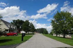 Pre-foreclosure in  Lone Oak Dr Catlettsburg, KY 41129