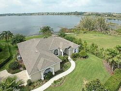 Pre-foreclosure in  Paradise Bay Ct Clermont, FL 34711